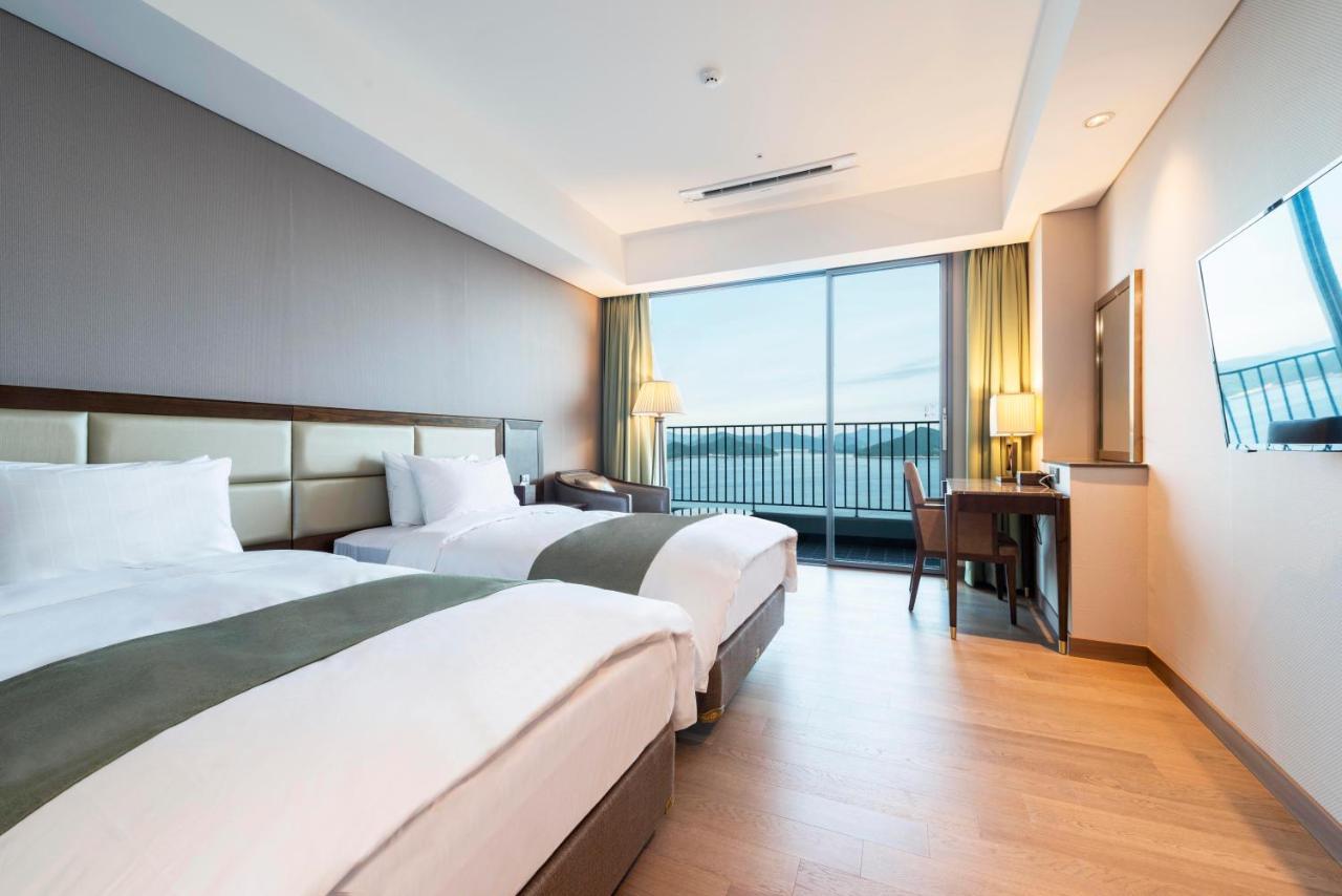 Stanford Hotel&Resort Tongyeong Phòng bức ảnh