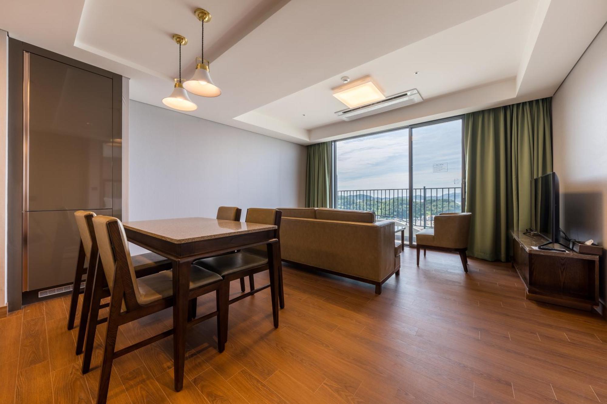 Stanford Hotel&Resort Tongyeong Phòng bức ảnh